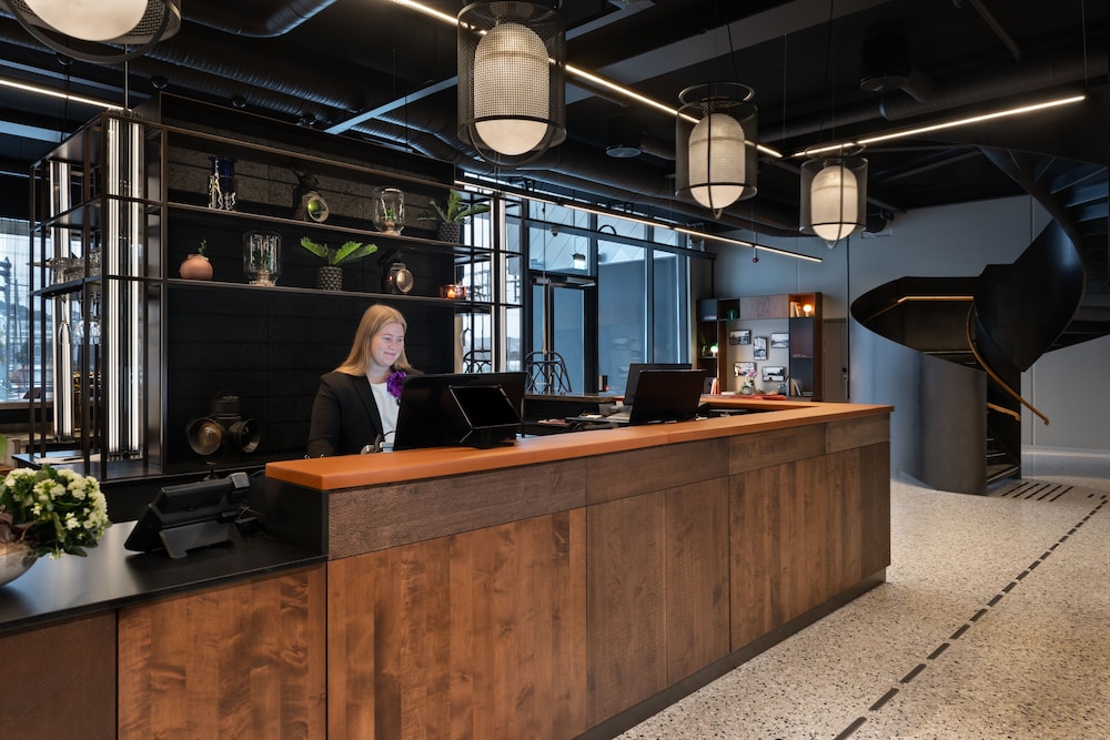 quality hotel river station