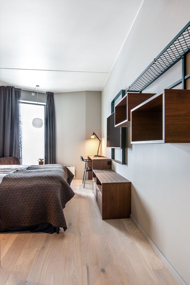 quality hotel river station