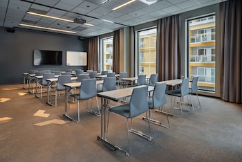 quality hotel river station