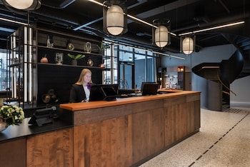 quality hotel river station