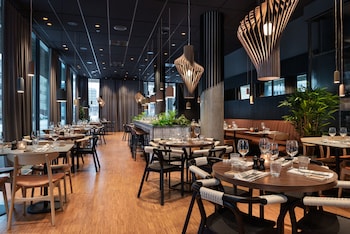 quality hotel river station