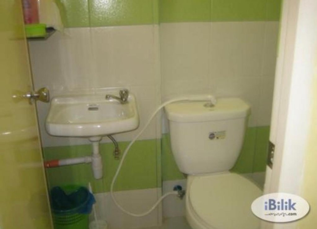 Favila Transient Rooms,,2 star