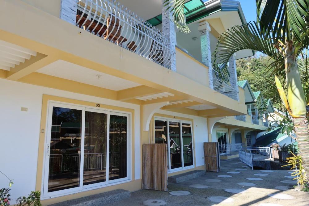 jack daniel apartments