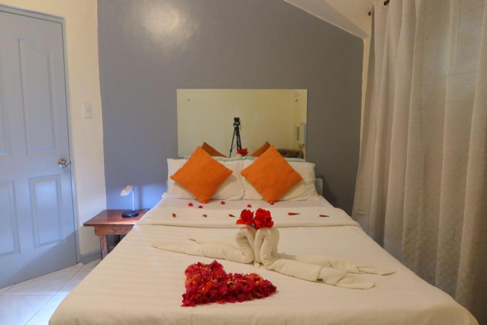 jack daniel apartments