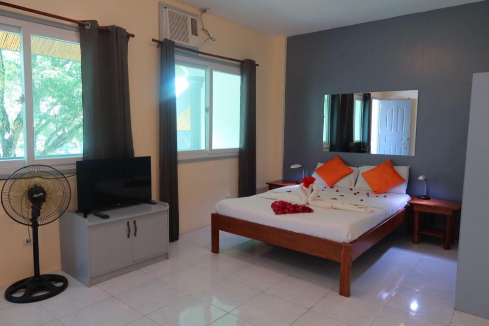 jack daniel apartments