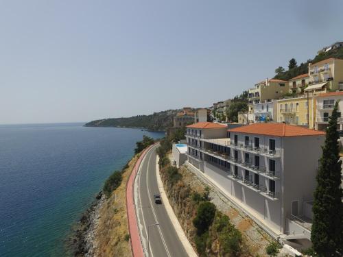 east mani