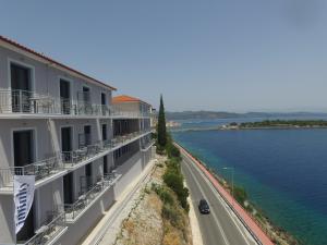 east mani