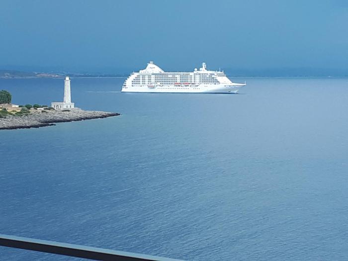 infinity hotel gytheio