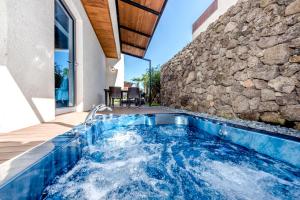 arts spa and poolvilla