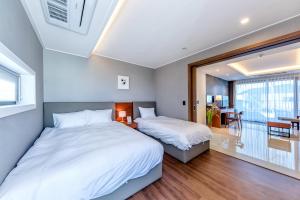 arts spa and poolvilla