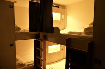 bed radio dongmoon hostel