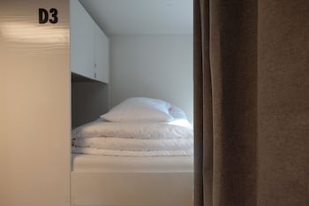 bed radio dongmoon hostel