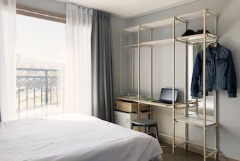 bed radio dongmoon hostel