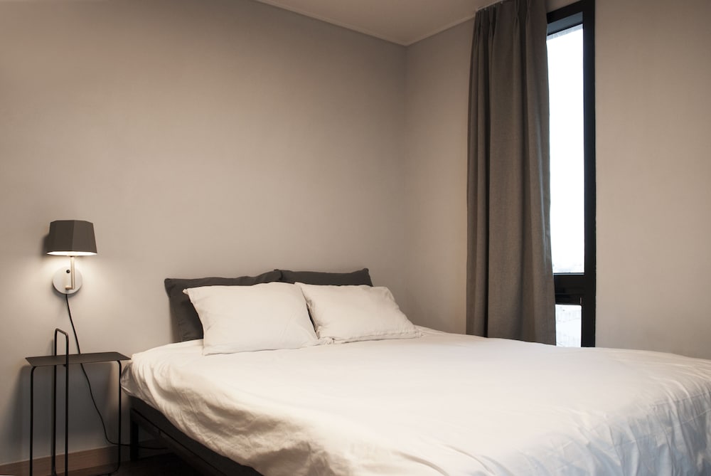 bed radio dongmoon hostel