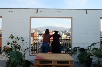 bed radio dongmoon hostel