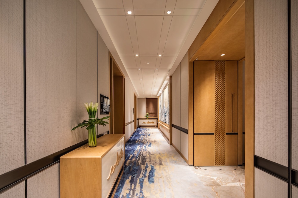 hilton garden inn nujiang