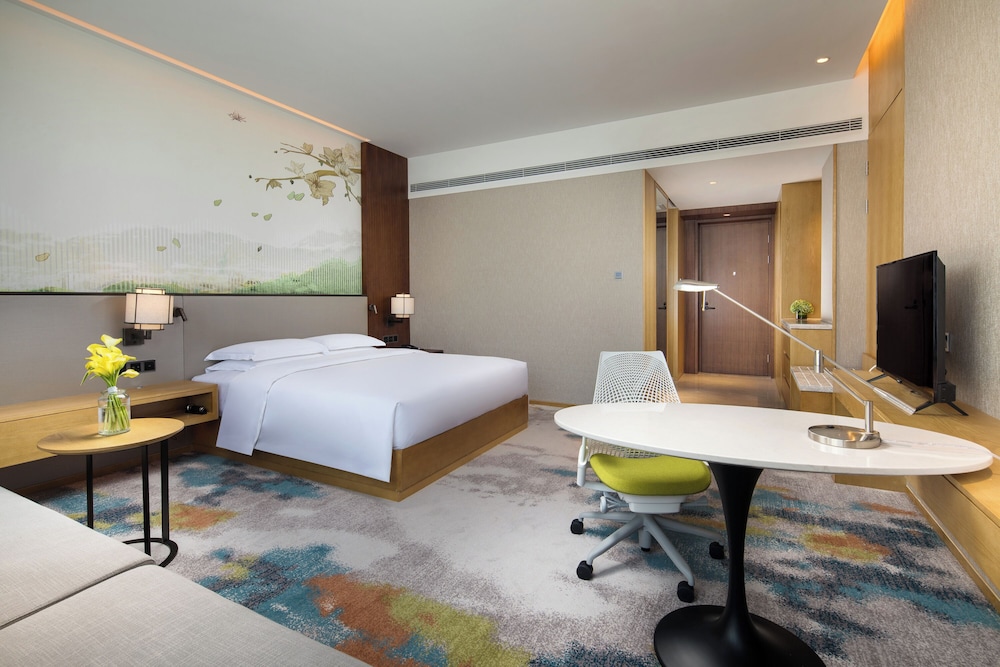 hilton garden inn nujiang