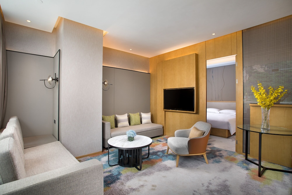 hilton garden inn nujiang