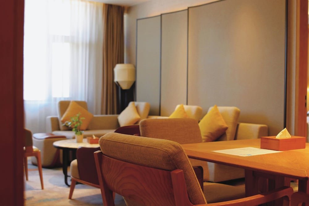 hilton garden inn nujiang