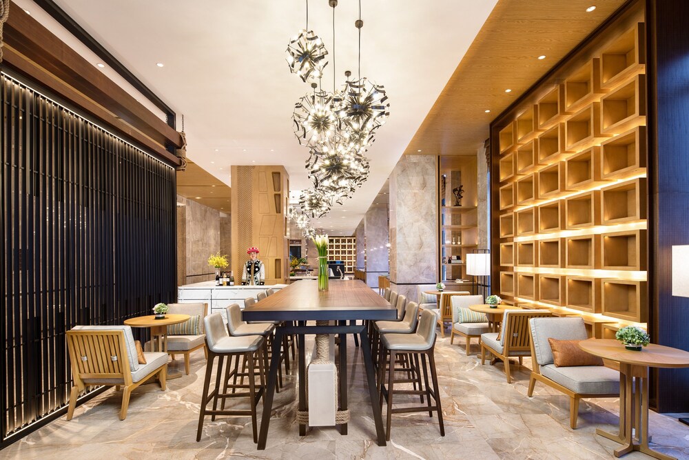 hilton garden inn nujiang