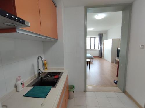 ifamily apart hotel xinjinqiao branch