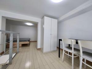 ifamily apart hotel xinjinqiao branch