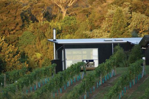 riverside matakana hotel