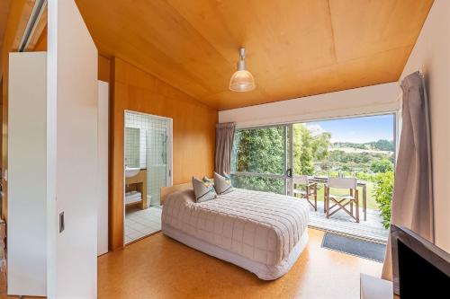 riverside matakana hotel