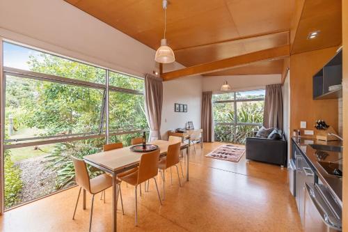 riverside matakana hotel