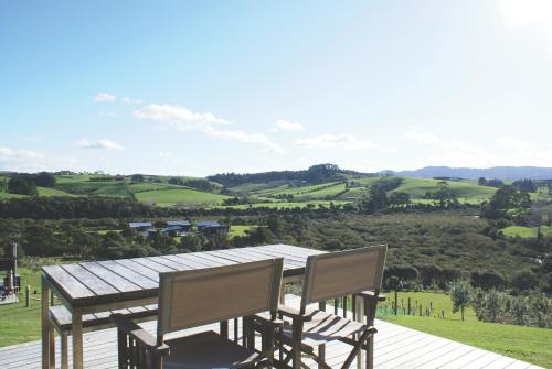 riverside matakana hotel