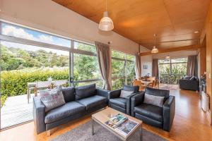 riverside matakana hotel