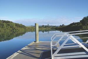 riverside matakana hotel
