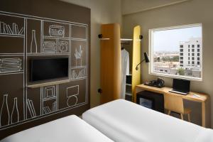ibis jeddah malik road