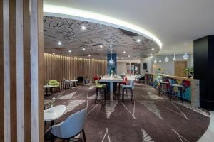 ibis jeddah malik road