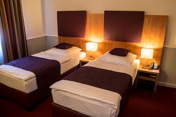 hotel niederrad self check in