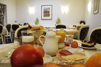 hotel niederrad self check in