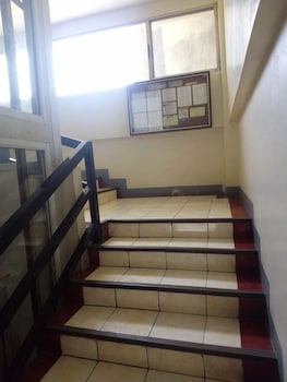 ekonumi rooms at benrosi plaza