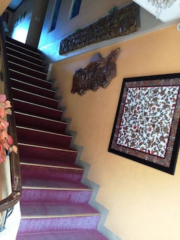 rm guest house