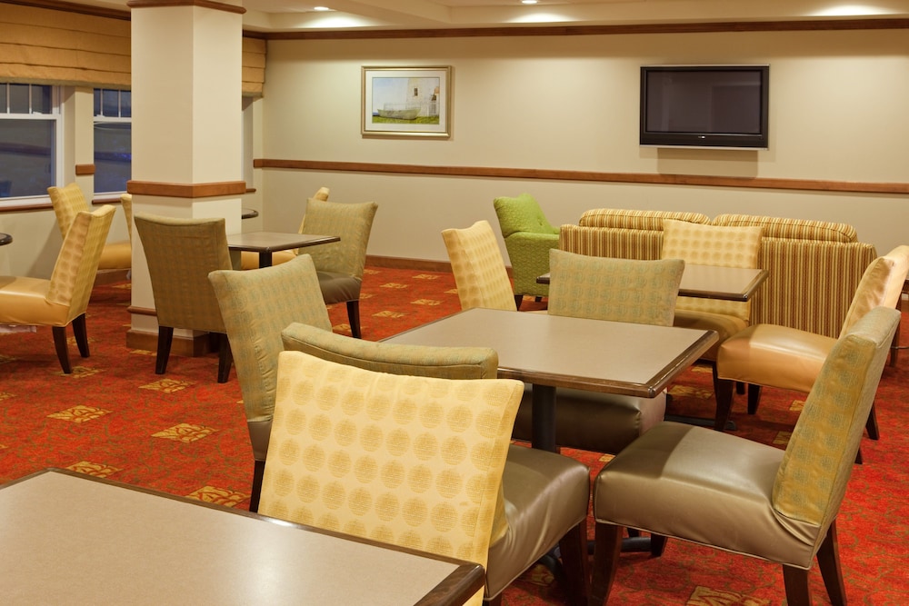 holiday inn express hotel and suites freeport by ihg