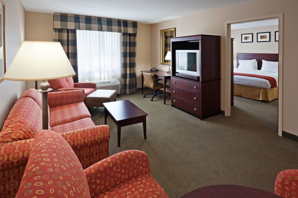 holiday inn express hotel and suites freeport by ihg