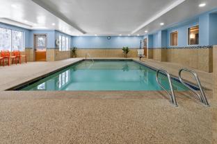 holiday inn express hotel and suites freeport by ihg