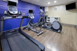 holiday inn express hotel and suites freeport by ihg