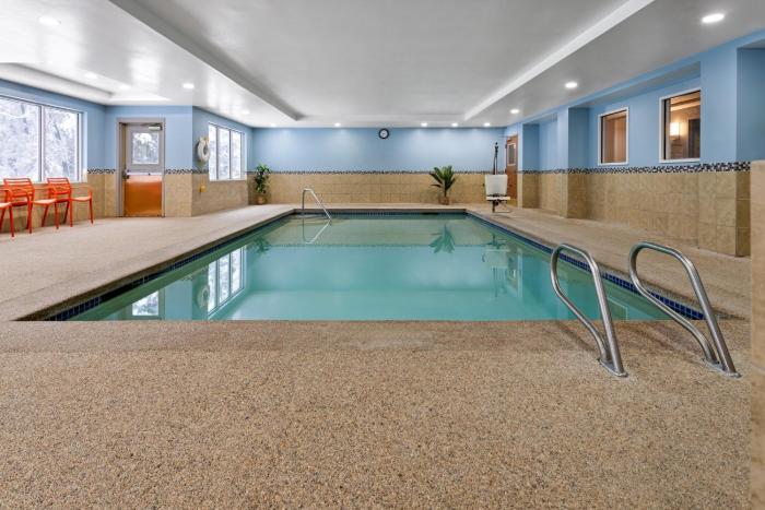 holiday inn express hotel and suites freeport by ihg