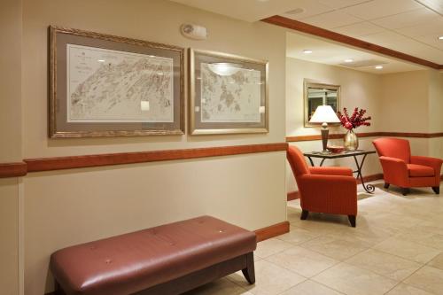 holiday inn express hotel and suites freeport by ihg