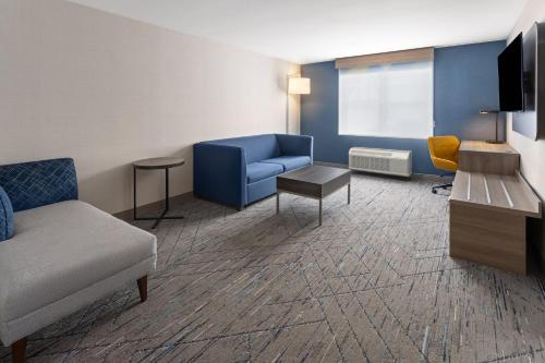 holiday inn express hotel and suites freeport by ihg