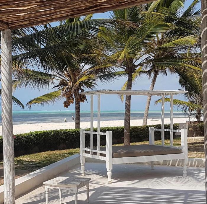 life resort st thomas royal palm