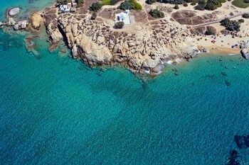 glaronissi beach
