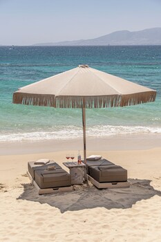 glaronissi beach