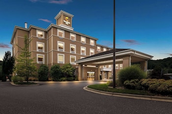 Comfort Inn Sylva - Cullowhee,Dillsboro>>Cherokee,3 star