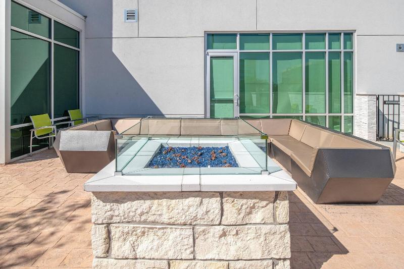 springhill suites by marriott dallas central expressway